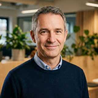 Image de profil de James Mitchell, identifié en tant que directeur général au sein de Vela Rendecto